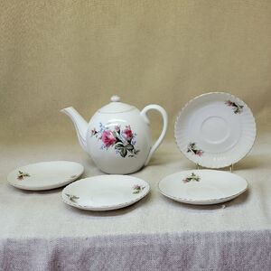 Vintage Fred Roberts Company Floral Porcelain Teapot‎ 4 Saucers